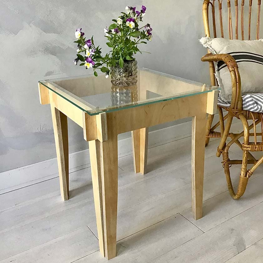 Suomalainen pöytä lasipöytä puinen design maarit maria 